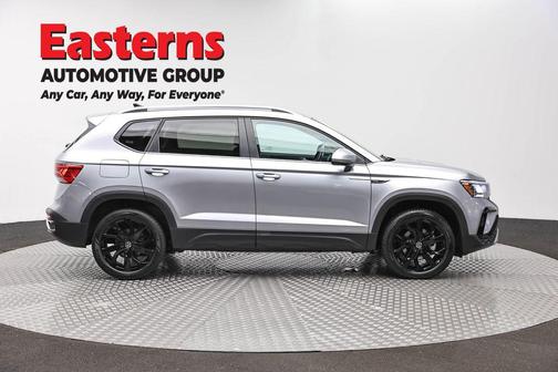 Pyrite Silver Metallic 2024 Volkswagen Taos 1.5T SE