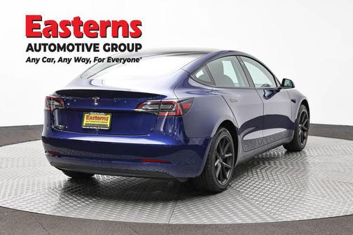 Deep Blue Metallic 2023 Tesla Model 3 Standard Range