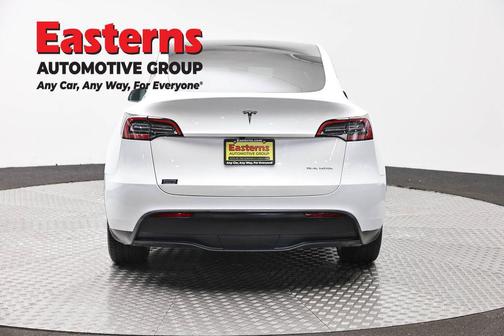 Pearl White Multi-Coat 2023 Tesla Model Y Long Range Dual Motor All-Wheel Drive
