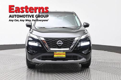 Super Black 2023 Nissan Rogue S