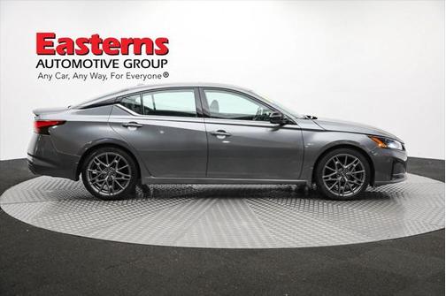 2023 Nissan Altima SR VC-Turbo FWD