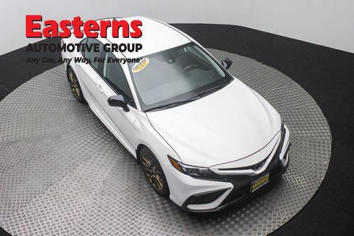 Ice Cap 2024 Toyota Camry SE