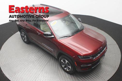 Velvet Red Pearlcoat 2022 Jeep Grand Cherokee 4xe Base