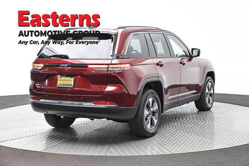 Velvet Red Pearlcoat 2022 Jeep Grand Cherokee 4xe Base