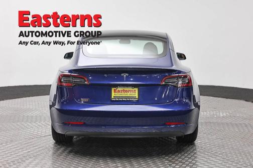 Deep Blue Metallic 2023 Tesla Model 3 Standard Range