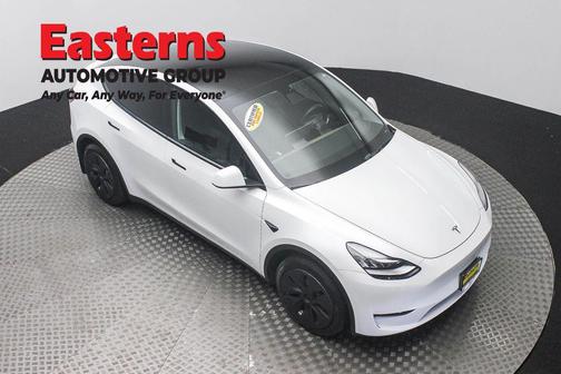 Pearl White Multi-Coat 2021 Tesla Model Y Long Range Dual Motor All-Wheel Drive