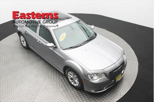 2016 Chrysler 300 S