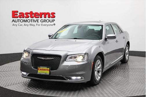 2016 Chrysler 300 S