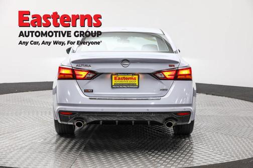 2023 Nissan Altima SR Intelligent AWD