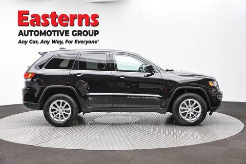 2022 Jeep Grand Cherokee Laredo