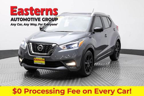 Gun Metallic 2020 Nissan Kicks SR