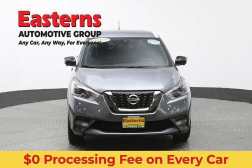 Gun Metallic 2020 Nissan Kicks SR