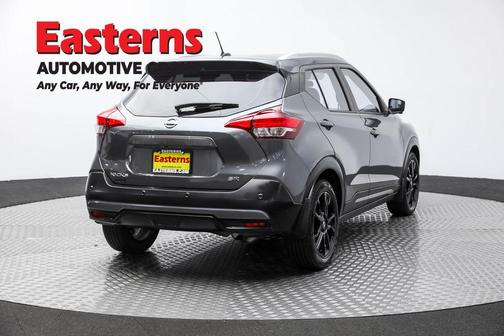 Gun Metallic 2020 Nissan Kicks SR