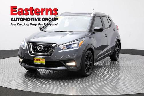 Gun Metallic 2020 Nissan Kicks SR