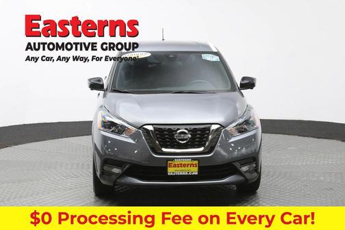 Gun Metallic 2020 Nissan Kicks SR
