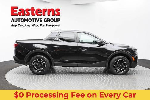 Phantom Black 2024 Hyundai SANTA CRUZ SE