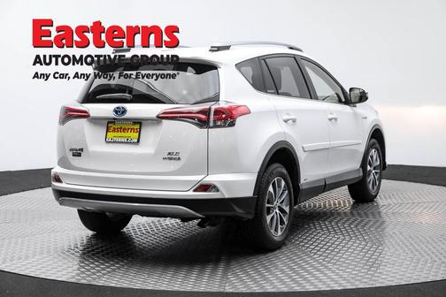2018 Toyota RAV4 Hybrid XLE