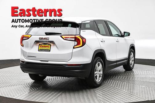 Summit White 2024 GMC Terrain SLE