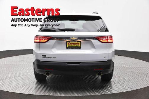 Summit White 2020 Chevrolet Traverse LT Cloth