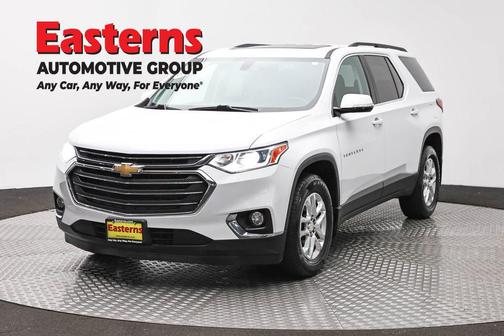 Summit White 2020 Chevrolet Traverse LT Cloth