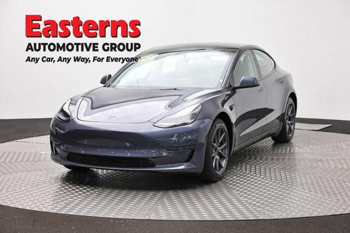Gray 2023 Tesla Model 3 Standard Range