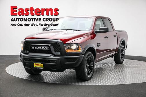2024 RAM 1500 Classic Warlock Crew Cab 4x2 5'7' Box