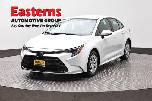 Ice Cap 2024 Toyota Corolla LE