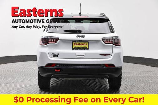 Bright White Clearcoat 2024 Jeep Compass Trailhawk