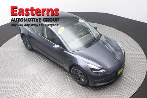 2022 Tesla Model 3 Standard Range