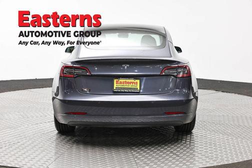 2022 Tesla Model 3 Standard Range