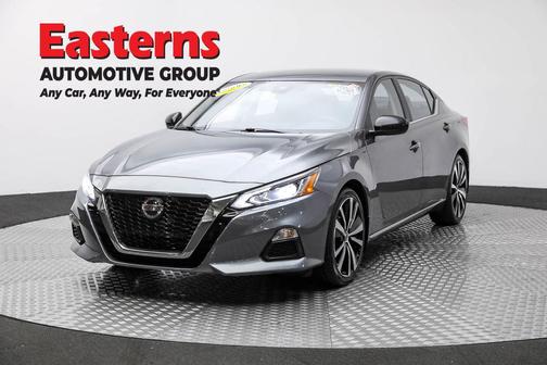 2022 Nissan Altima SR FWD