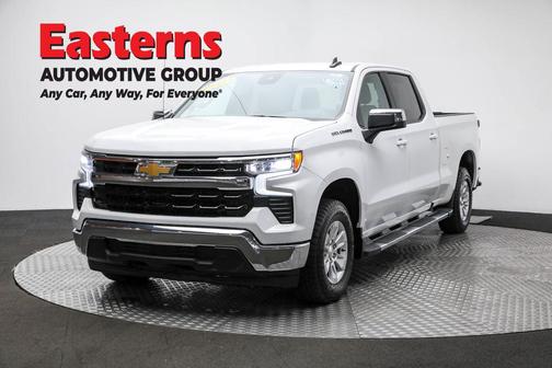 Summit White 2024 Chevrolet Silverado 1500 LT