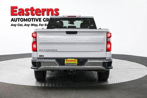 Summit White 2024 Chevrolet Silverado 1500 LT