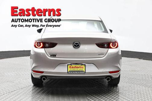 Platinum Quartz Metallic 2024 Mazda Mazda3 2.5 S Select Sport