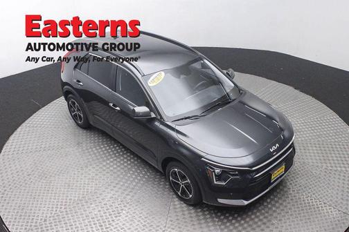 Interstellar Gray 2025 Kia Niro LX