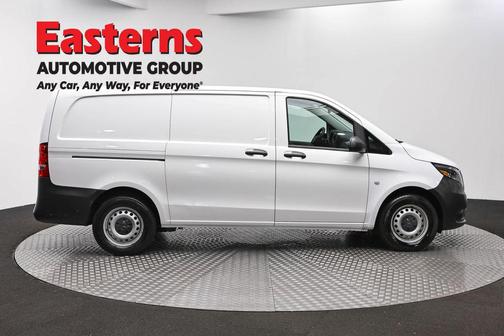 White 2022 Mercedes-Benz Metris Base