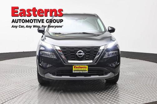 Super Black 2023 Nissan Rogue SV