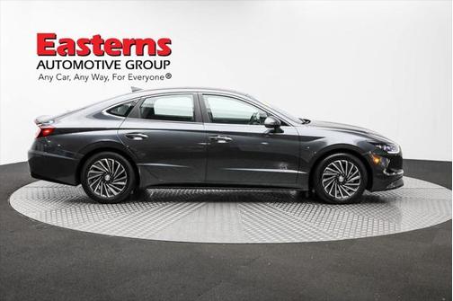2023 Hyundai SONATA Hybrid Limited