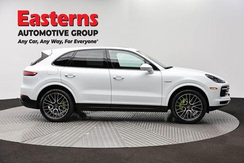Carrara White Metallic 2019 Porsche Cayenne Cayenne E-Hybrid