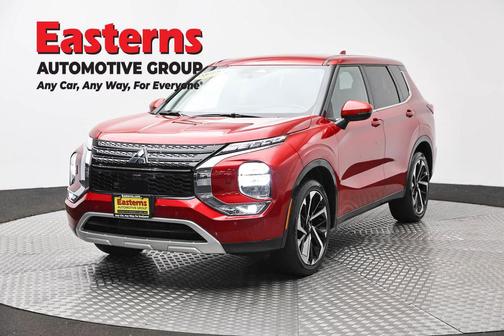 Red Diamond 2024 Mitsubishi Outlander SE S-AWC