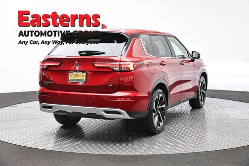 Red Diamond 2024 Mitsubishi Outlander SE S-AWC