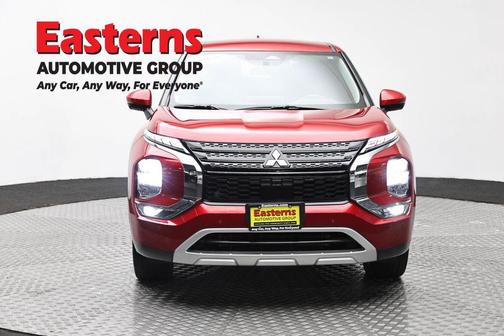 Red Diamond 2024 Mitsubishi Outlander SE S-AWC