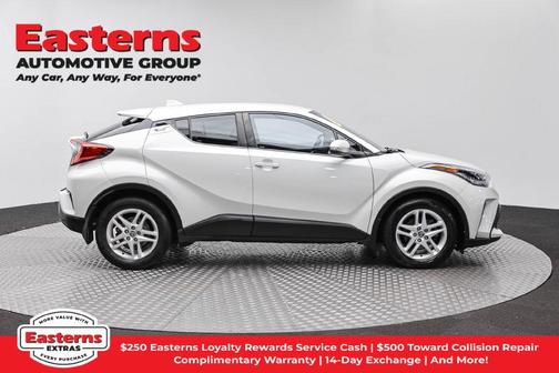 Blizzard Pearl 2021 Toyota C-HR LE