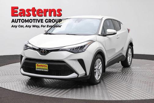 Blizzard Pearl 2021 Toyota C-HR LE