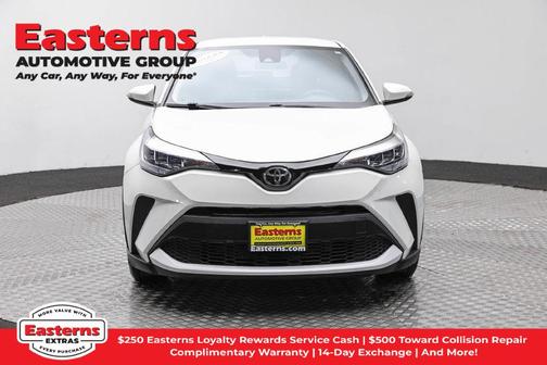 Blizzard Pearl 2021 Toyota C-HR LE