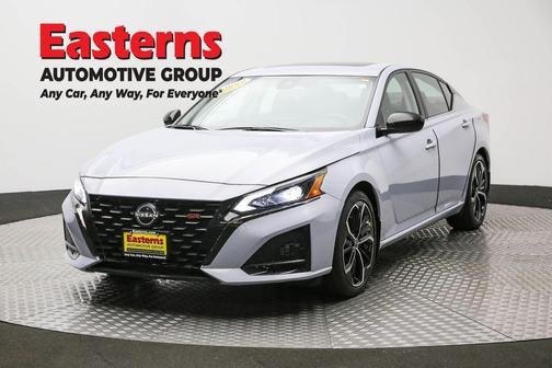 Gray Sky Pearl 2023 Nissan Altima SR FWD