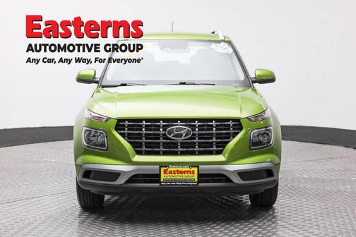 2023 Hyundai VENUE SEL