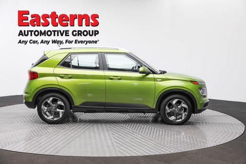 2023 Hyundai VENUE SEL