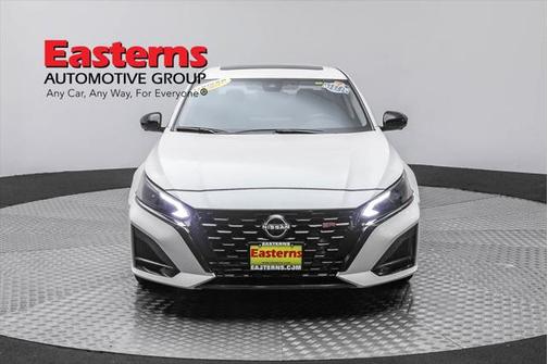 2023 Nissan Altima SR VC-Turbo FWD