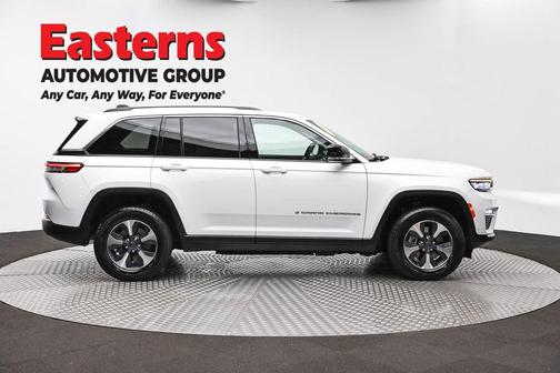 Bright White Clearcoat 2023 Jeep Grand Cherokee 4xe Base